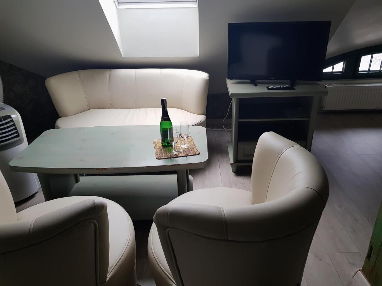 Hotel Pod Zamkiem Olsztyn  Eksteriør bilde